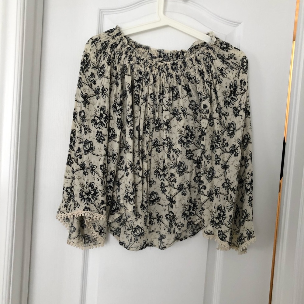 Abercrombie and fitch blouse